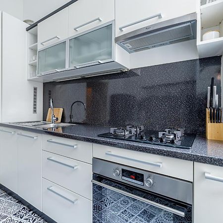 Newly Renovated Apartment In The Old Town Bratislava Esterno foto